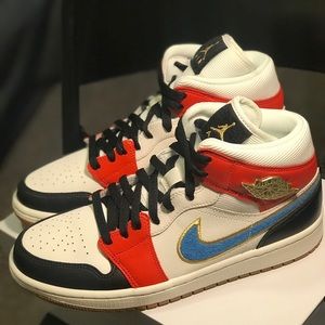 Jordan 1 Mid Let(Her)Man Sail/Chile Red 10W/8.5M